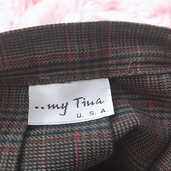 90’s Style Mini Pleated Skirt - Picture 6 of 6